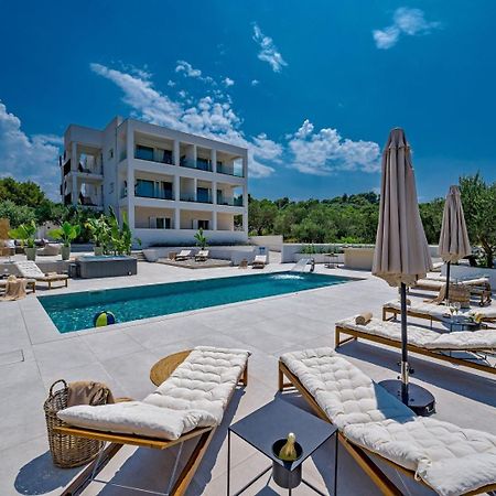 Luxury Villa Del Sogno With Pool, Jacuzzi, Parking Okrug Gornji Exteriér fotografie