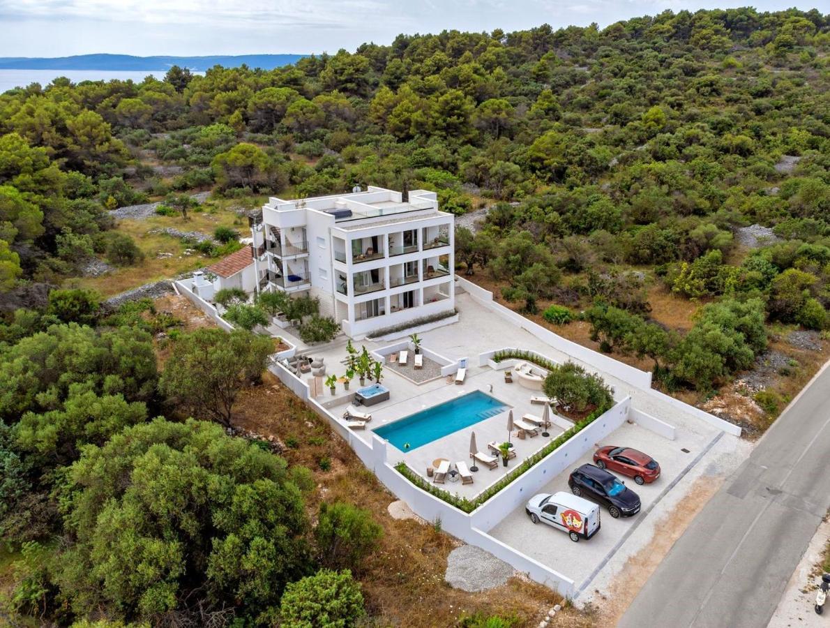 Luxury Villa Del Sogno With Pool, Jacuzzi, Parking Okrug Gornji Exteriér fotografie