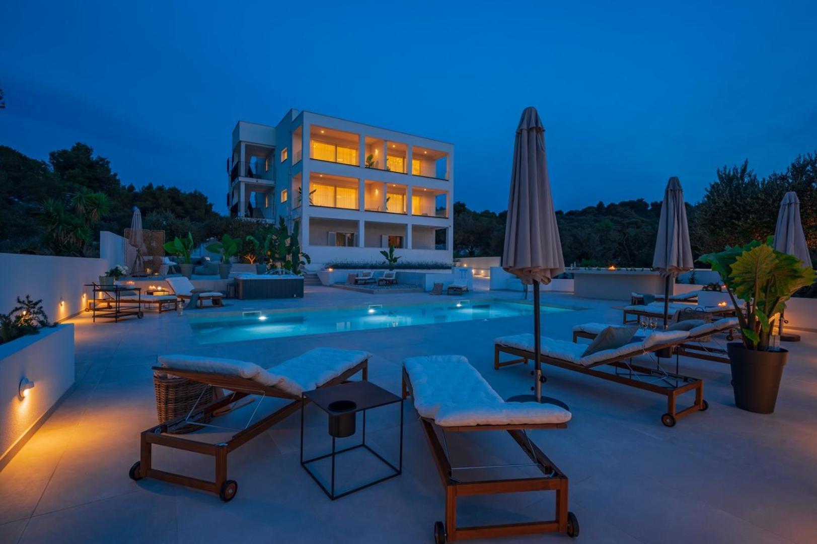 Luxury Villa Del Sogno With Pool, Jacuzzi, Parking Okrug Gornji Exteriér fotografie